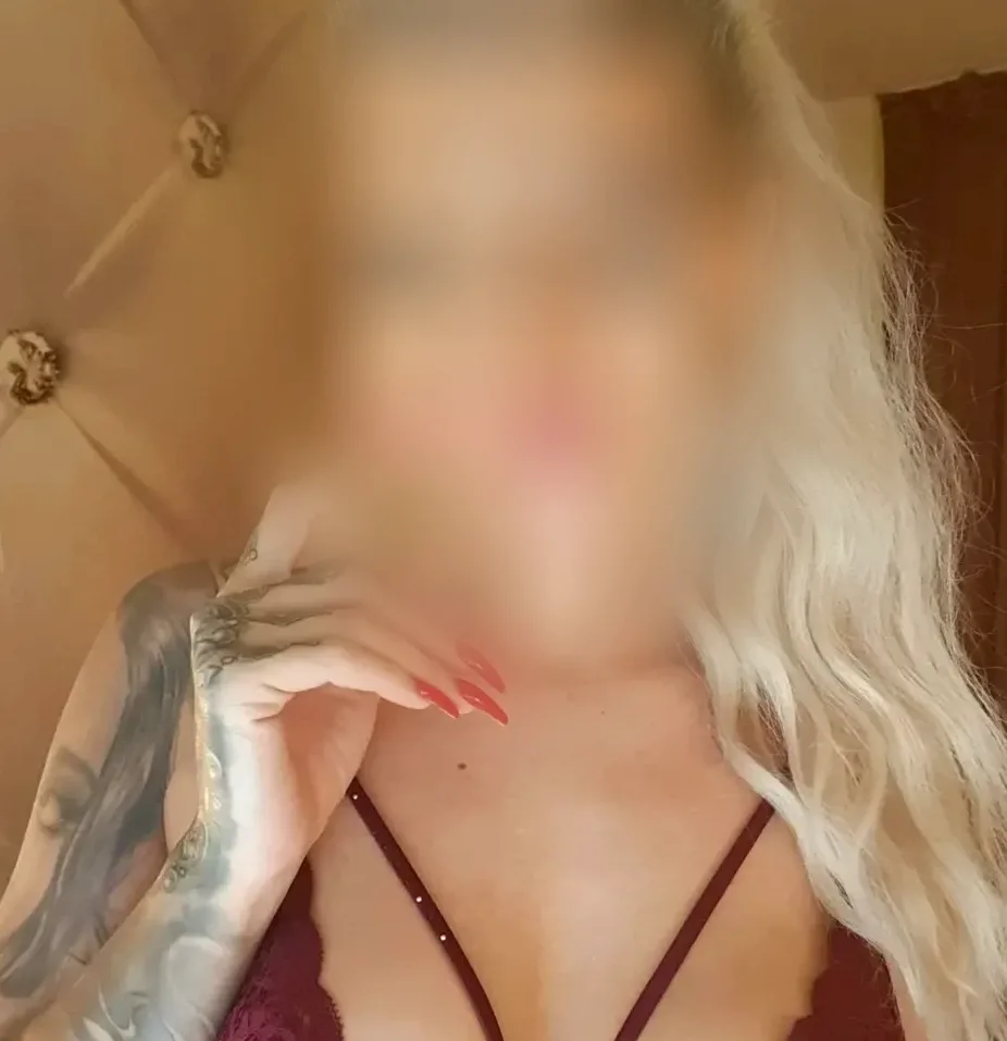 Pia, 30