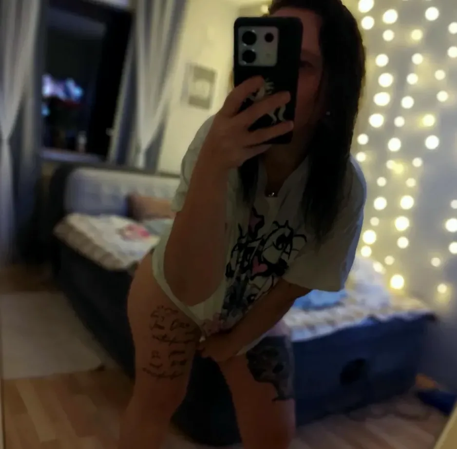 Sophia, 36